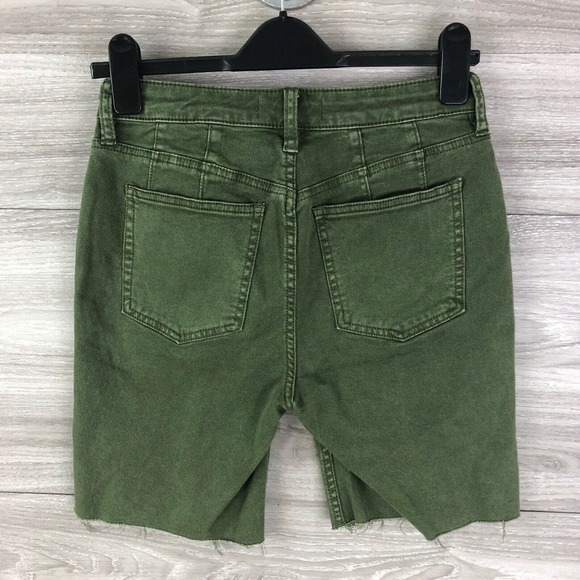 We The Free People Avery Bermuda Shorts In Army Green Sz 27 $78 Raw Hem … - Picture 8 of 8